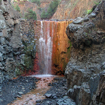 Fastenwandernabenteuer auf La Palma  Besuch des Farbenwasserfalls am einzigen ganzjhrigen Fluss der Kanaren